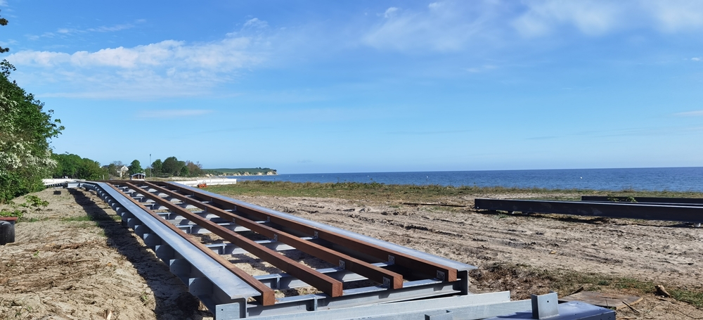 Dünenpromenade Boltenhagen - Unterkonstruktion für den Holzsteg und Holzanlieferung