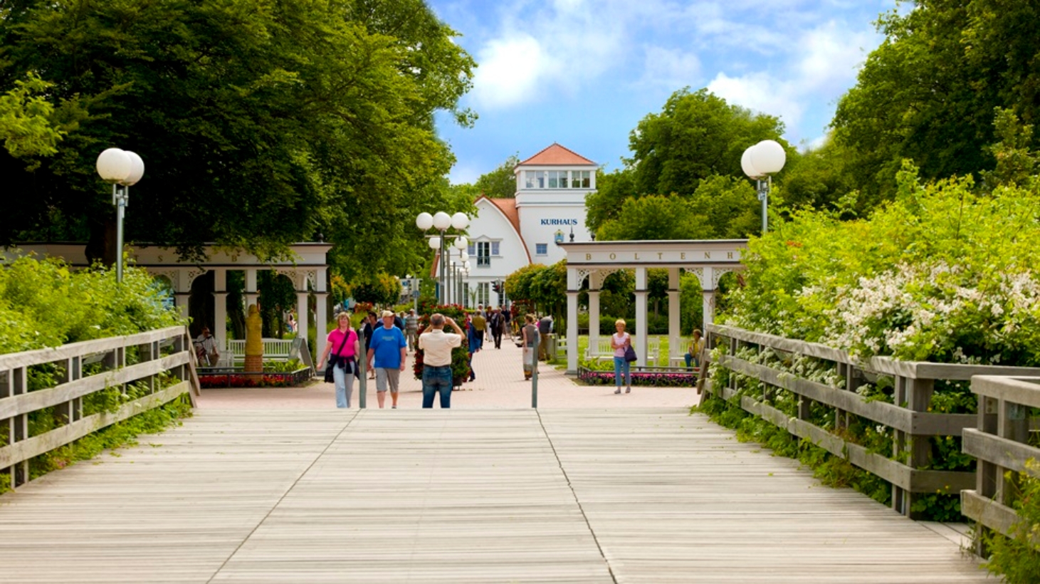 Mit Blick auf das Kurhaus