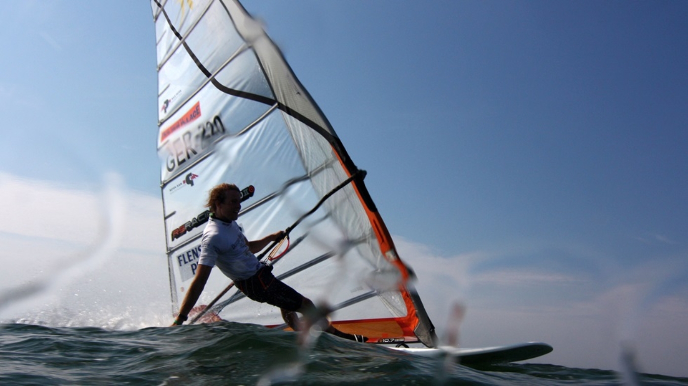 Surfen: Sebastian Kördel beim Slalom