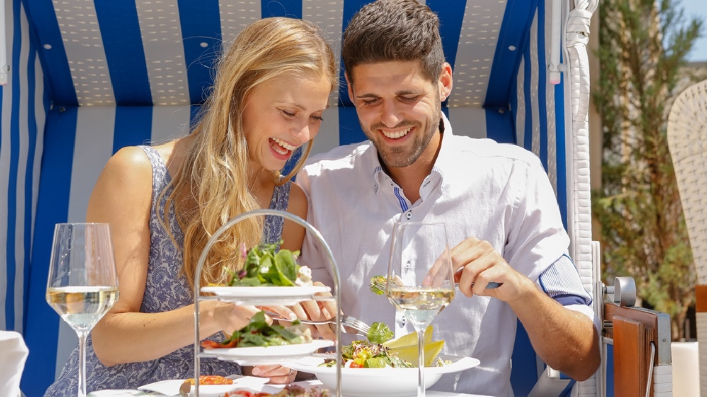 Lecker essen im Strandkorb!